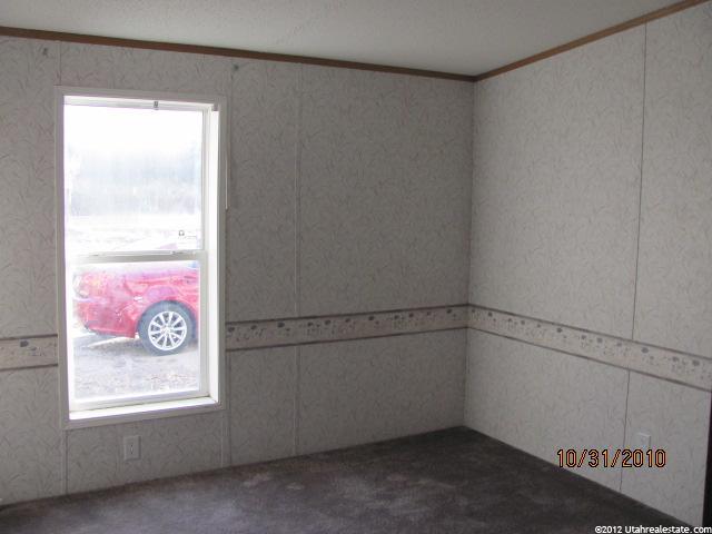 689 E 5000 S, Myton, UT 84052 — photo 6