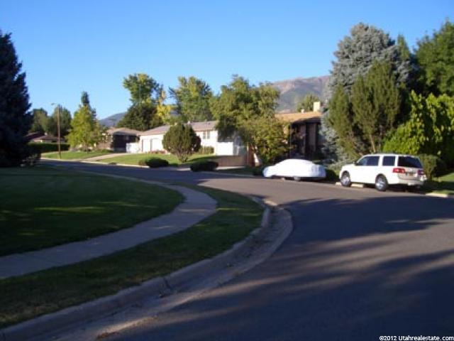 267 N Pin Oak Ln E, Kaysville, UT 84037 — photo 2