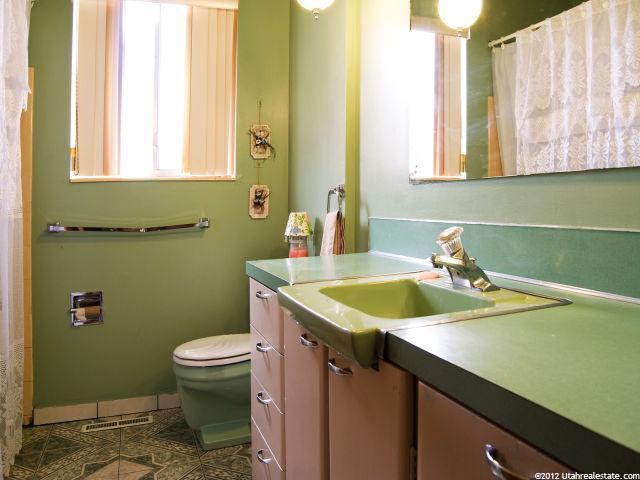 957 E Sullivan Rd, Ogden, UT 84403 — photo 8