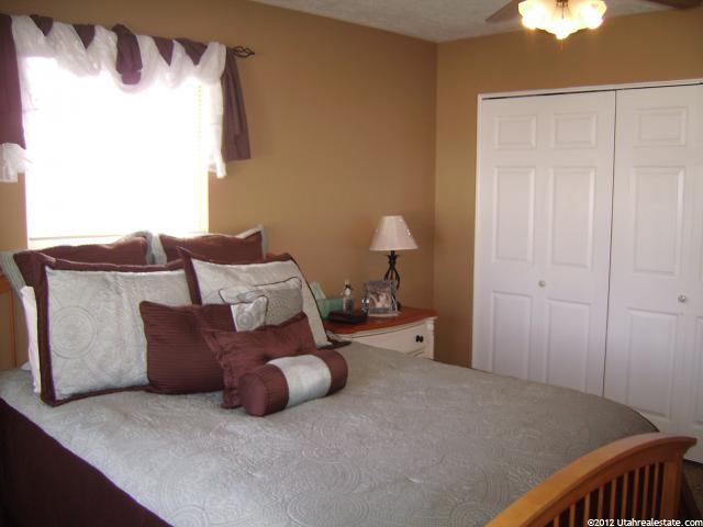 1430 W 1045 S, Clearfield, UT 84015 — photo 3
