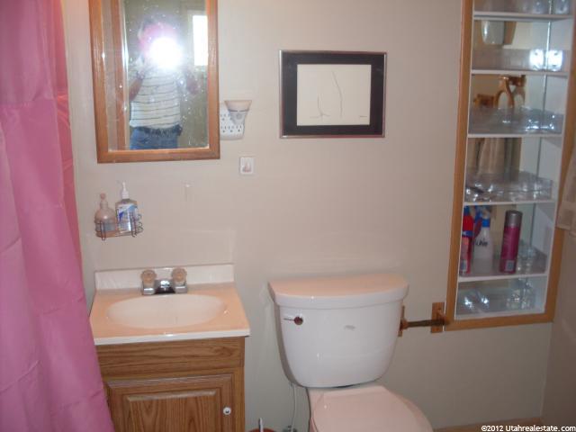 260 E 4675 S, Washington Terrace, UT 84405 — photo 5
