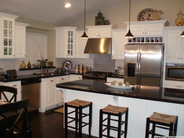 75 S Cara Vella Ln, Centerville, UT 84014 — photo 2