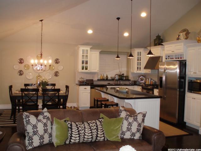 75 S Cara Vella Ln, Centerville, UT 84014 — photo 3