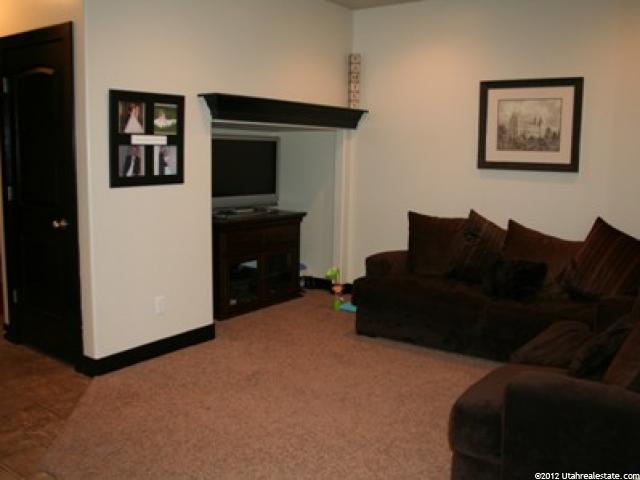 2074 Madie Ln #5, West Haven, UT 84401 — photo 2