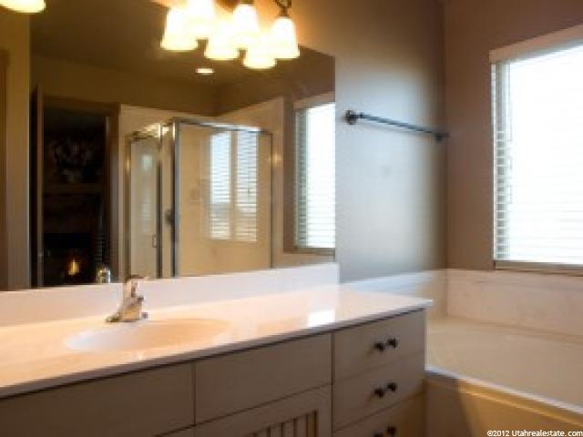 2079 S 2950 W, West Haven, UT 84401 — photo 11