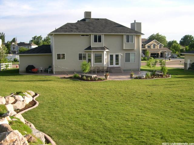 2044 E Ryan Cir, South Ogden, UT 84403 — photo 2