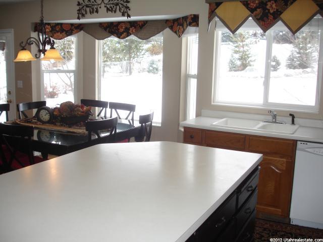 2044 E Ryan Cir, South Ogden, UT 84403 — photo 10