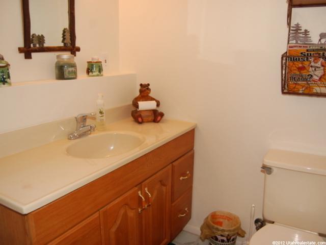 421 S 100 E, American Fork, UT 84003 — photo 8