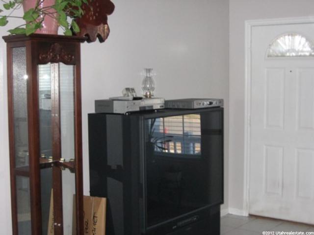 1131 W 1580 N, Clinton, UT 84015 — photo 2