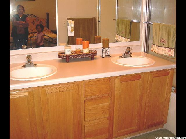 10463 S Sandy Pointe, Sandy, UT 84094 — photo 7