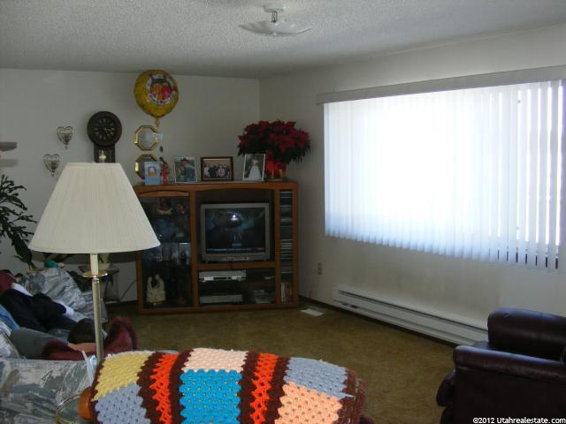 696 S 200 W, Preston, ID 83263 — photo 2