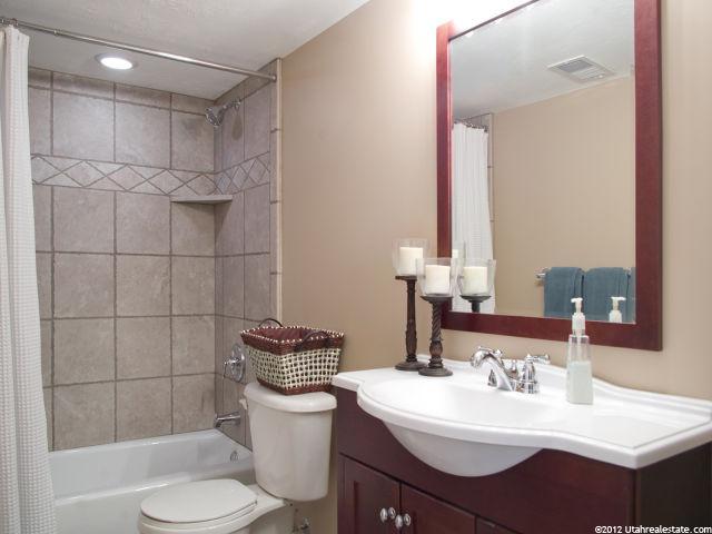 9 E Regal St, Murray, UT 84107 — photo 12