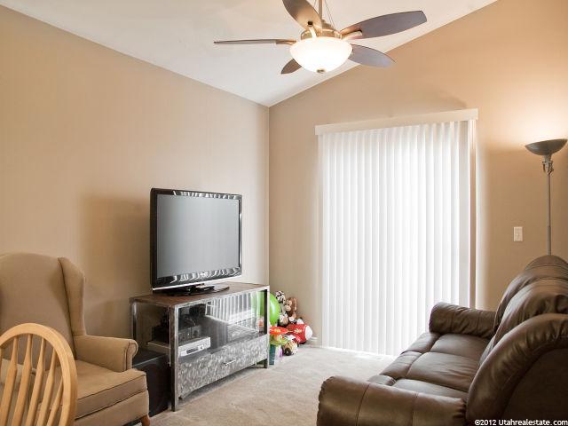 9 E Regal St, Murray, UT 84107 — photo 5