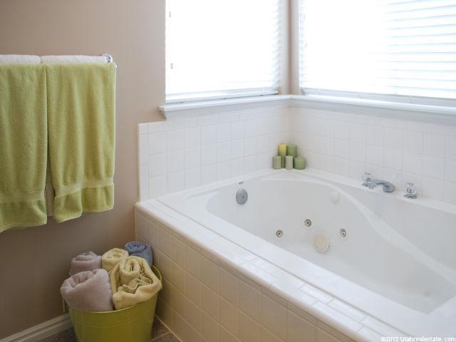 9 E Regal St, Murray, UT 84107 — photo 8