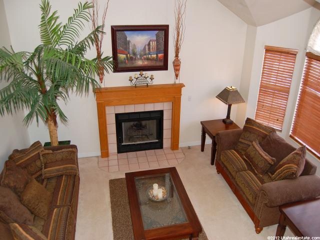 538 E Woodpine Cir, Midvale, UT 84047 — photo 3