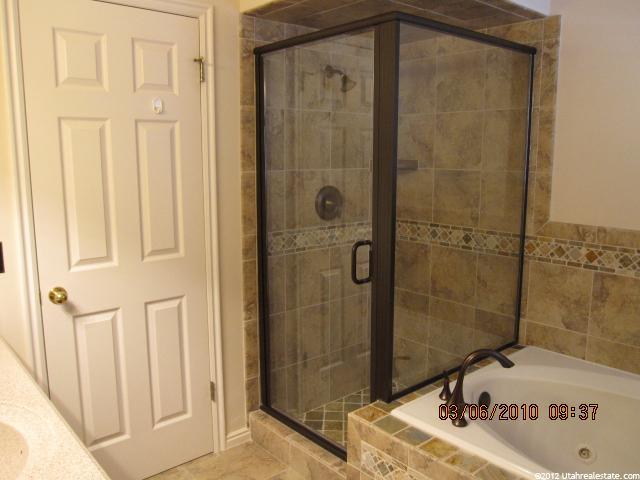 558 N 1100 E, Layton, UT 84040 — photo 9
