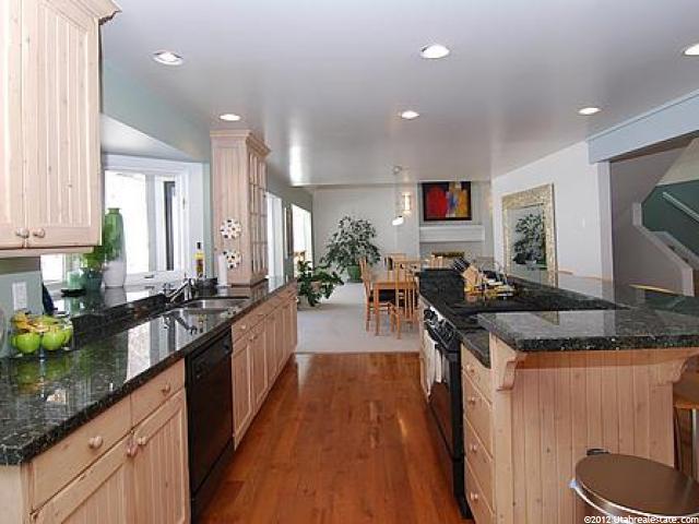 2520 S Cave Hollow Way E, Bountiful, UT 84010 — photo 6