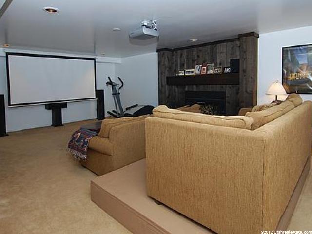 2520 S Cave Hollow Way E, Bountiful, UT 84010 — photo 10