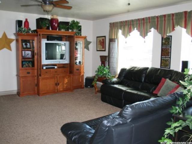 4565 W 5875 S, Hooper, UT 84315 — photo 4