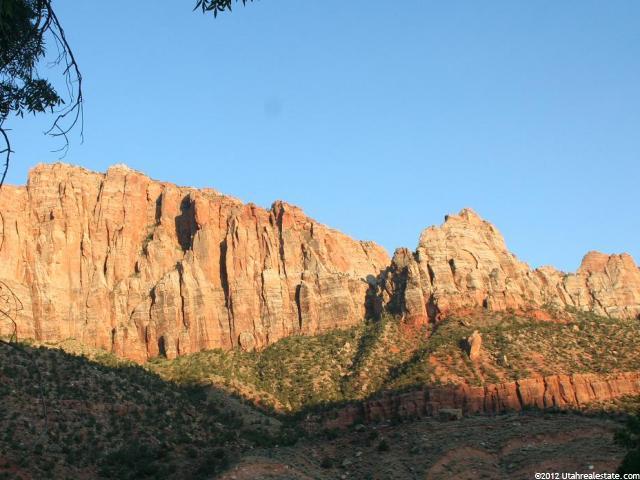 577 Zion Park, Springdale, UT 84767 — photo 2