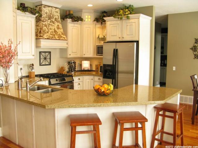 947 E Canterbury Dr S, Logan, UT 84321 — photo 3