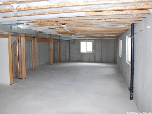 1969 N 2645 W, Clinton, UT 84015 — photo 6