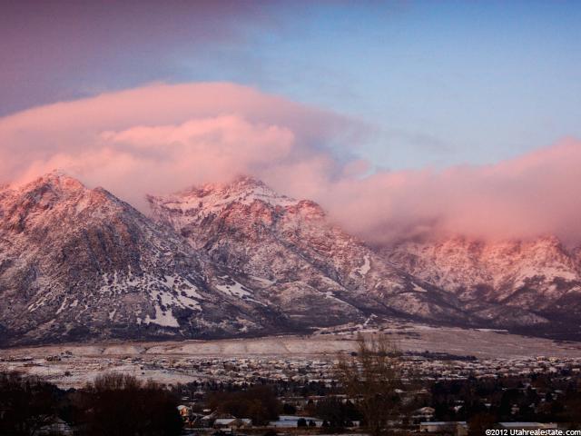 166 W 2525 N, Harrisville, UT 84414 — photo 3