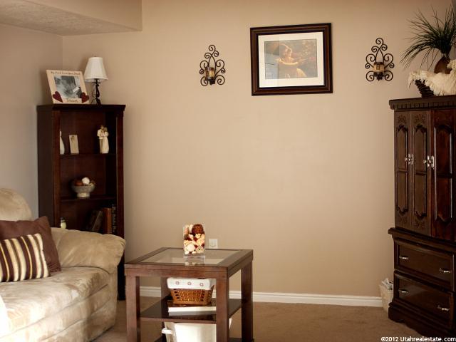 166 W 2525 N, Harrisville, UT 84414 — photo 6