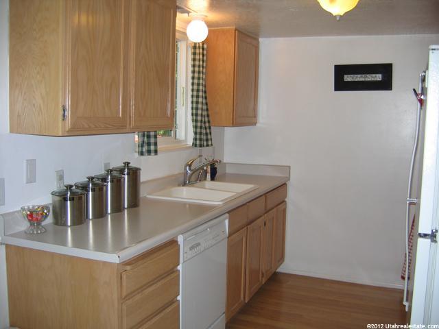 1454 S 35 E, Farmington, UT 84025 — photo 3