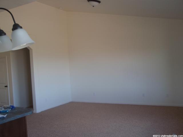 377 S Durango Way, Vernal, UT 84078 — photo 8