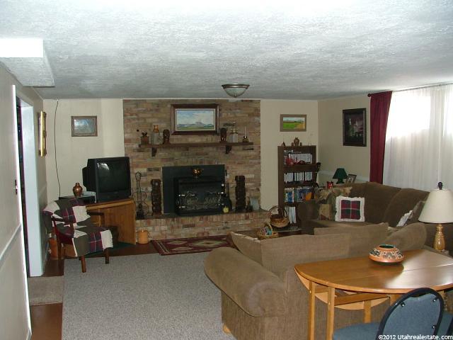 985 E 600 S, River Heights, UT 84321 — photo 11