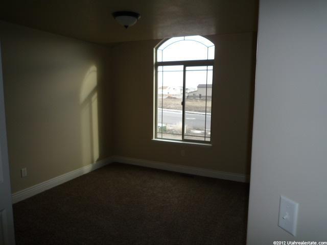 2536 W 2825 N, Farr West, UT 84404 — photo 11