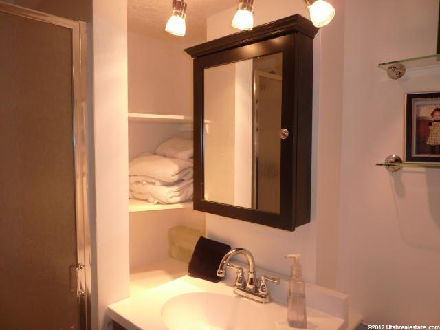533 E 41st St S, South Ogden, UT 84403 — photo 8