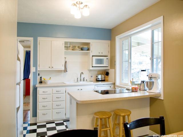 297 W 325 S, Bountiful, UT 84010 — photo 4