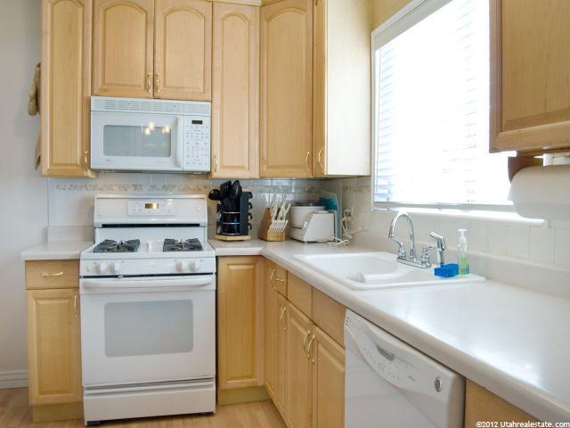 294 E 650 N, Bountiful, UT 84010 — photo 3