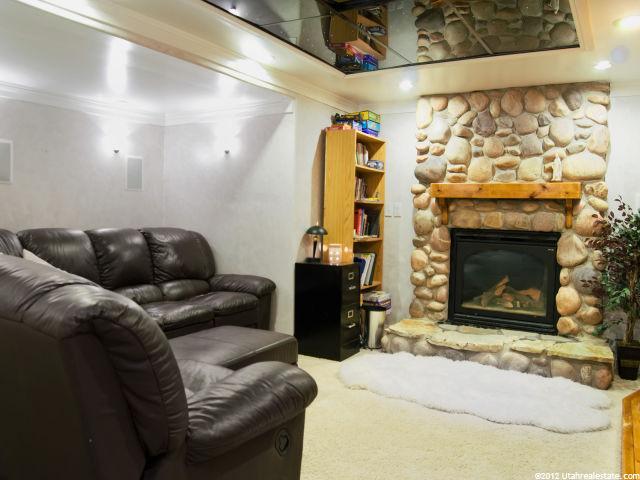 294 E 650 N, Bountiful, UT 84010 — photo 8