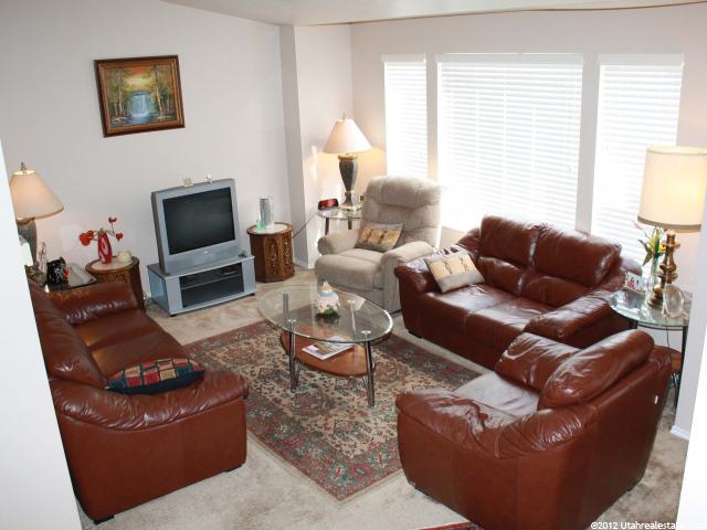 684 S 2925 W, Syracuse, UT 84075 — photo 3