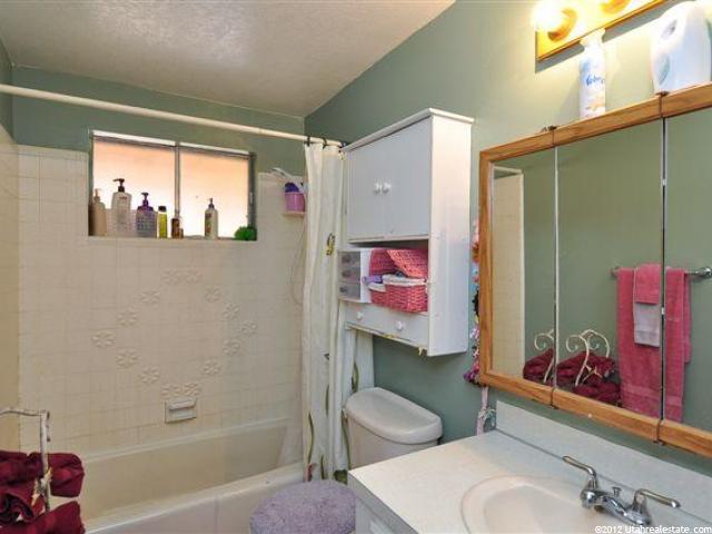 5122 S 2600 W, Roy, UT 84067 — photo 3