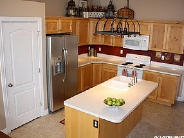 2271 N 10 W, Layton, UT 84041 — photo 3
