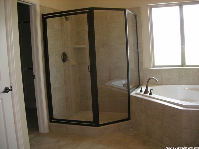 1796 N 1350 W, Farr West, UT 84404 — photo 7