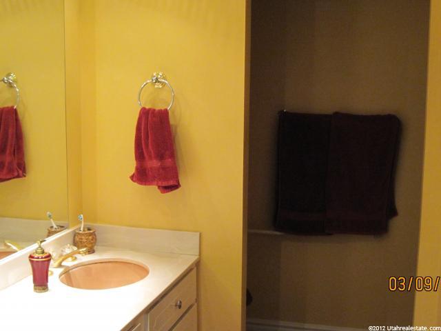 881 E 5550 S, South Ogden, UT 84405 — photo 11