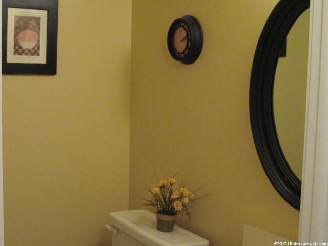 881 E 5550 S, South Ogden, UT 84405 — photo 9