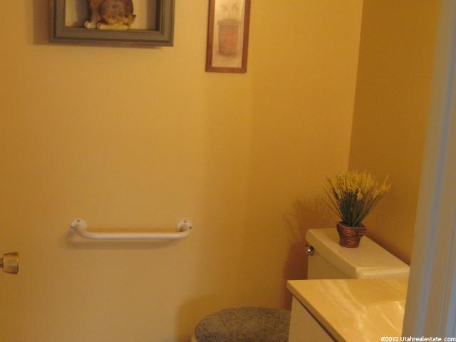 881 E 5550 S, South Ogden, UT 84405 — photo 10