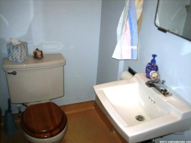331 E 550 N, Bountiful, UT 84010 — photo 10