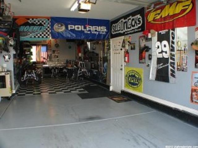 4848 S 3200 W, Roy, UT 84067 — photo 9
