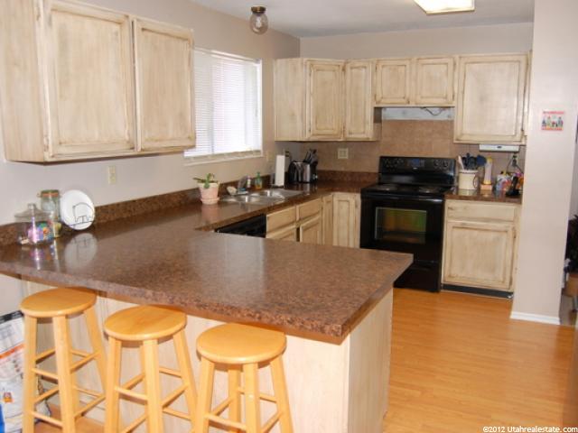 1437 N Willowbrook Dr, West Bountiful, UT 84087 — photo 2