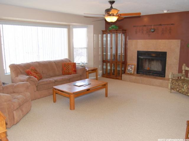 1437 N Willowbrook Dr, West Bountiful, UT 84087 — photo 4
