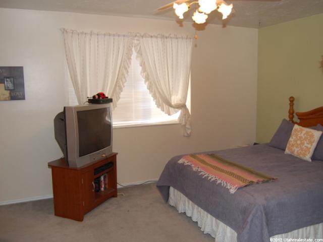 1437 N Willowbrook Dr, West Bountiful, UT 84087 — photo 9