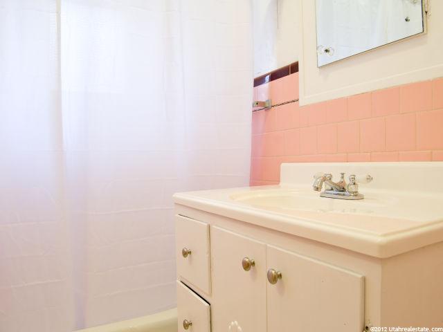 2553 S Harrison Blvd E, Ogden, UT 84401 — photo 11