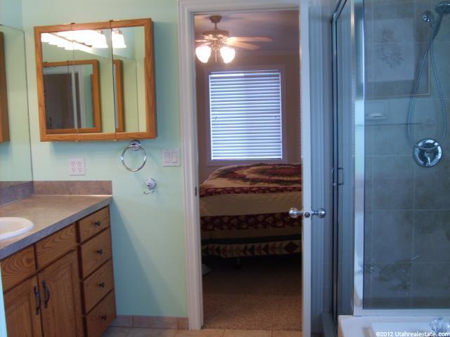 1316 N 1435 W, Clinton, UT 84015 — photo 8